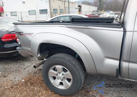 2015 Toyota Tacoma Prerunner V6 from USA, damaged, VIN 3TMKU4HN7FM045995